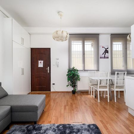 Fovam Apartment In Hear Of The City Budapest Bagian luar foto