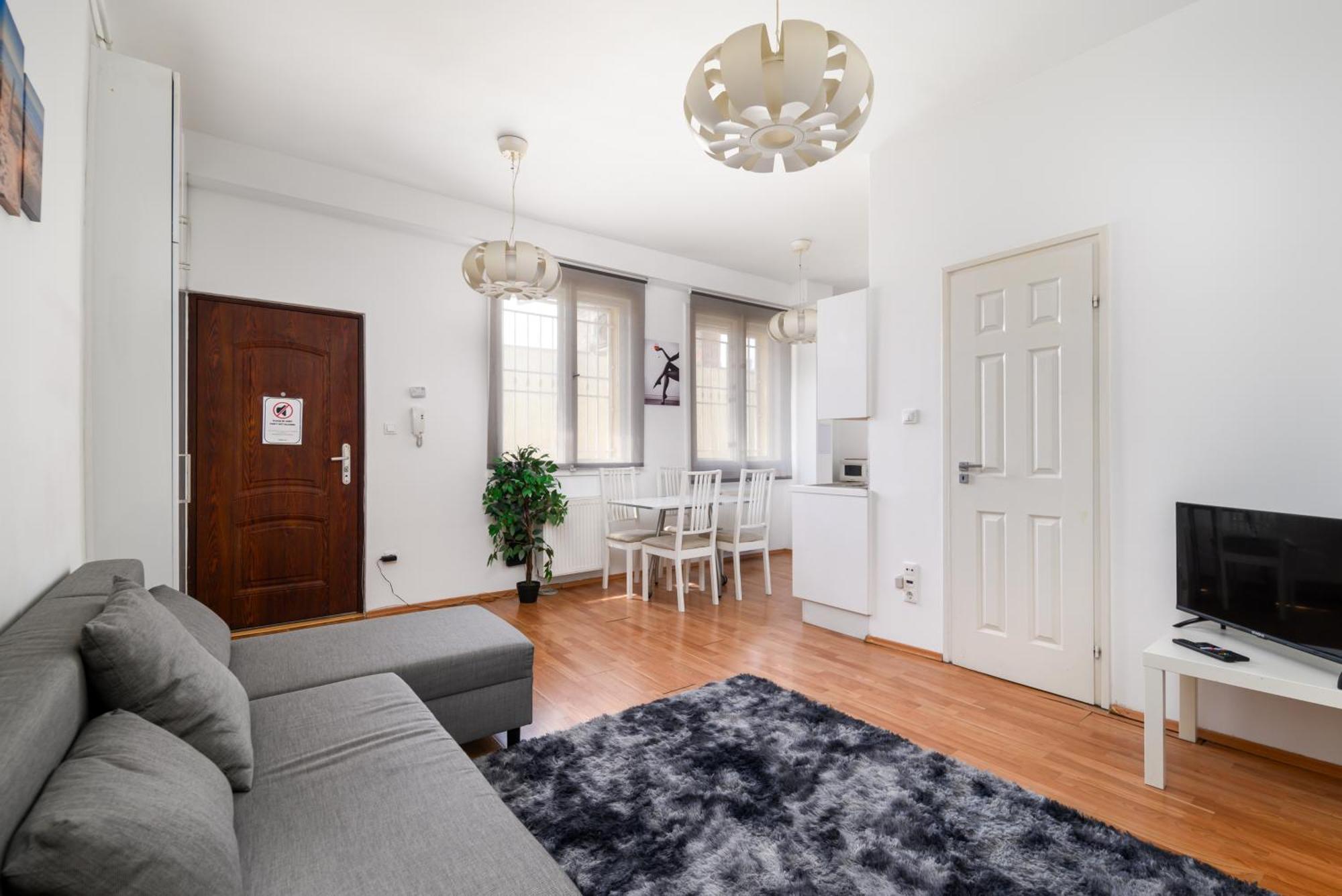 Fovam Apartment In Hear Of The City Budapest Bagian luar foto